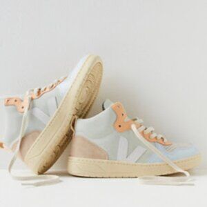 Veja V-15 sneakers